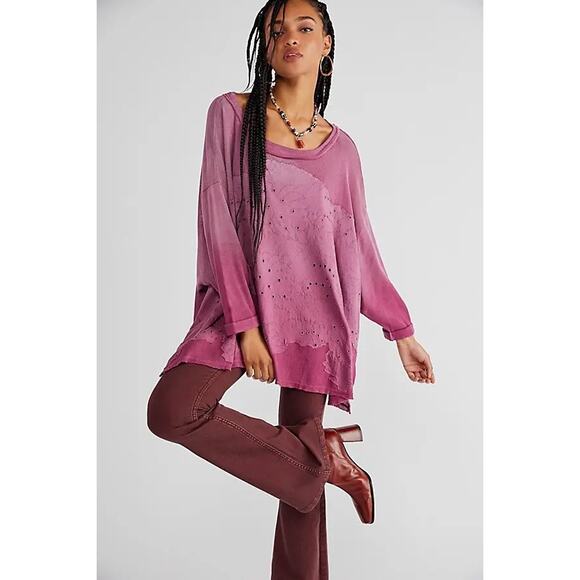 Free People Tops - FREE PEOPLE Palm Tree Dreams Oversized Eyelet Tunic in Berry Cake Mauve Size S